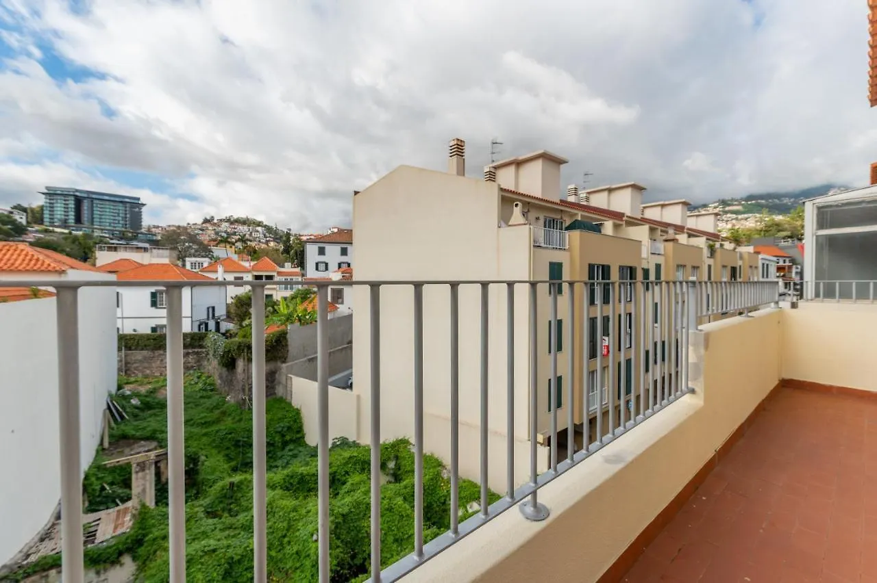 Apartment Social Lodge - Happiness Funchal  Portugal